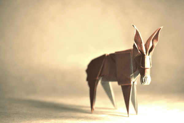 ”Origami Donkey ” design - Román Díazde, pliat de Gonzalo Garcia Calvo