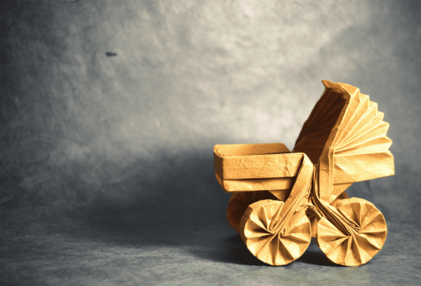 ”Origami Carrozzina (Pram)” design - Roberto Gretter, pliat de Gonzalo Garcia Calvo